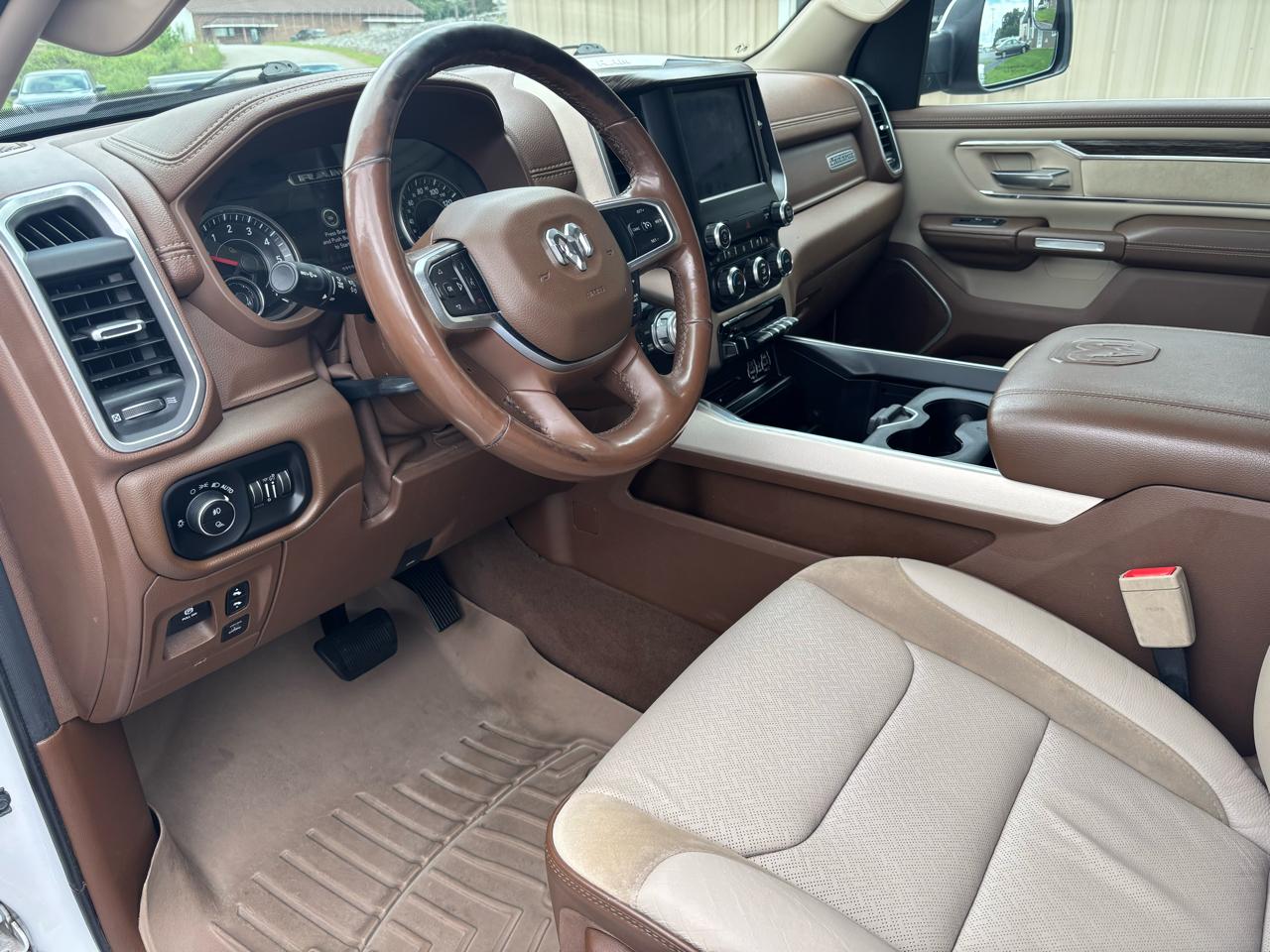 RAM 1500 Laramie Crew Cab SWB 4WD 2019