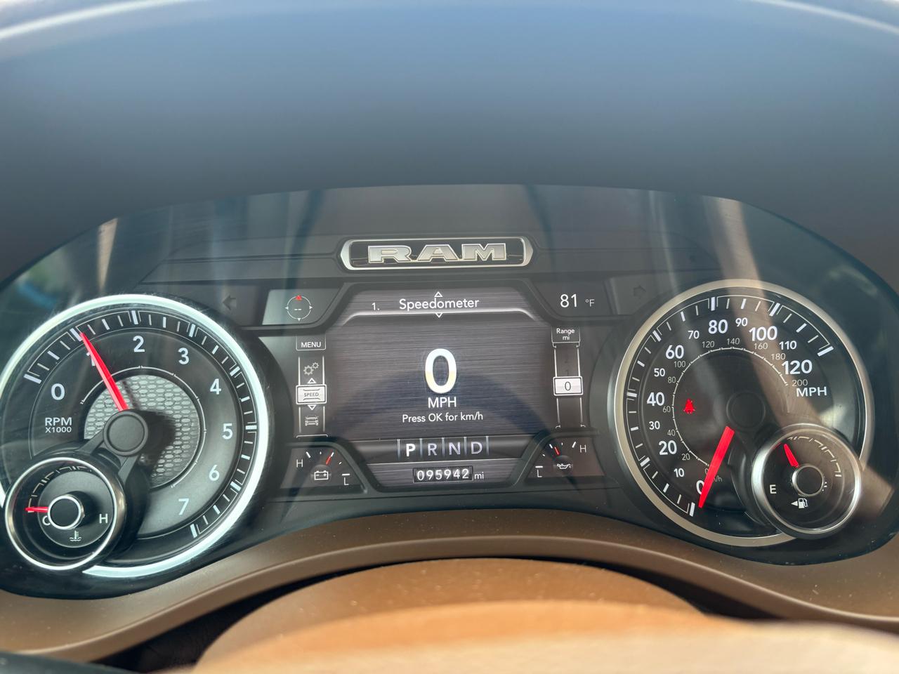 RAM 1500 Laramie Crew Cab SWB 4WD 2019