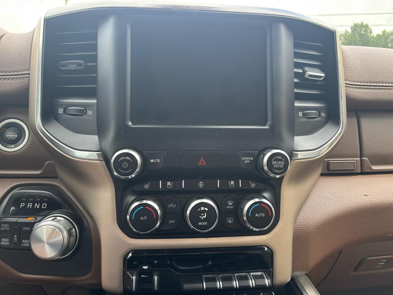 RAM 1500 Laramie Crew Cab SWB 4WD 2019