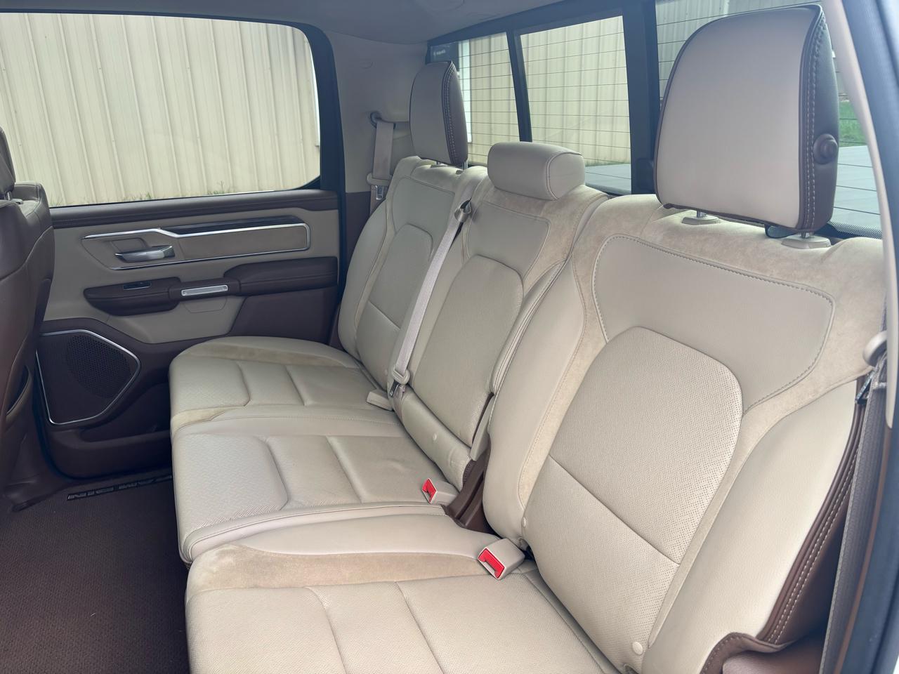 RAM 1500 Laramie Crew Cab SWB 4WD 2019