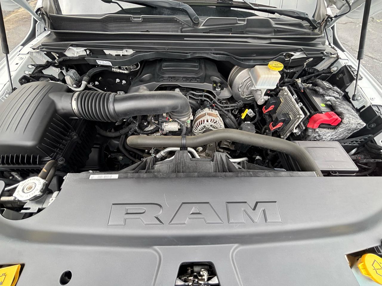 RAM 1500 Laramie Crew Cab SWB 4WD 2019