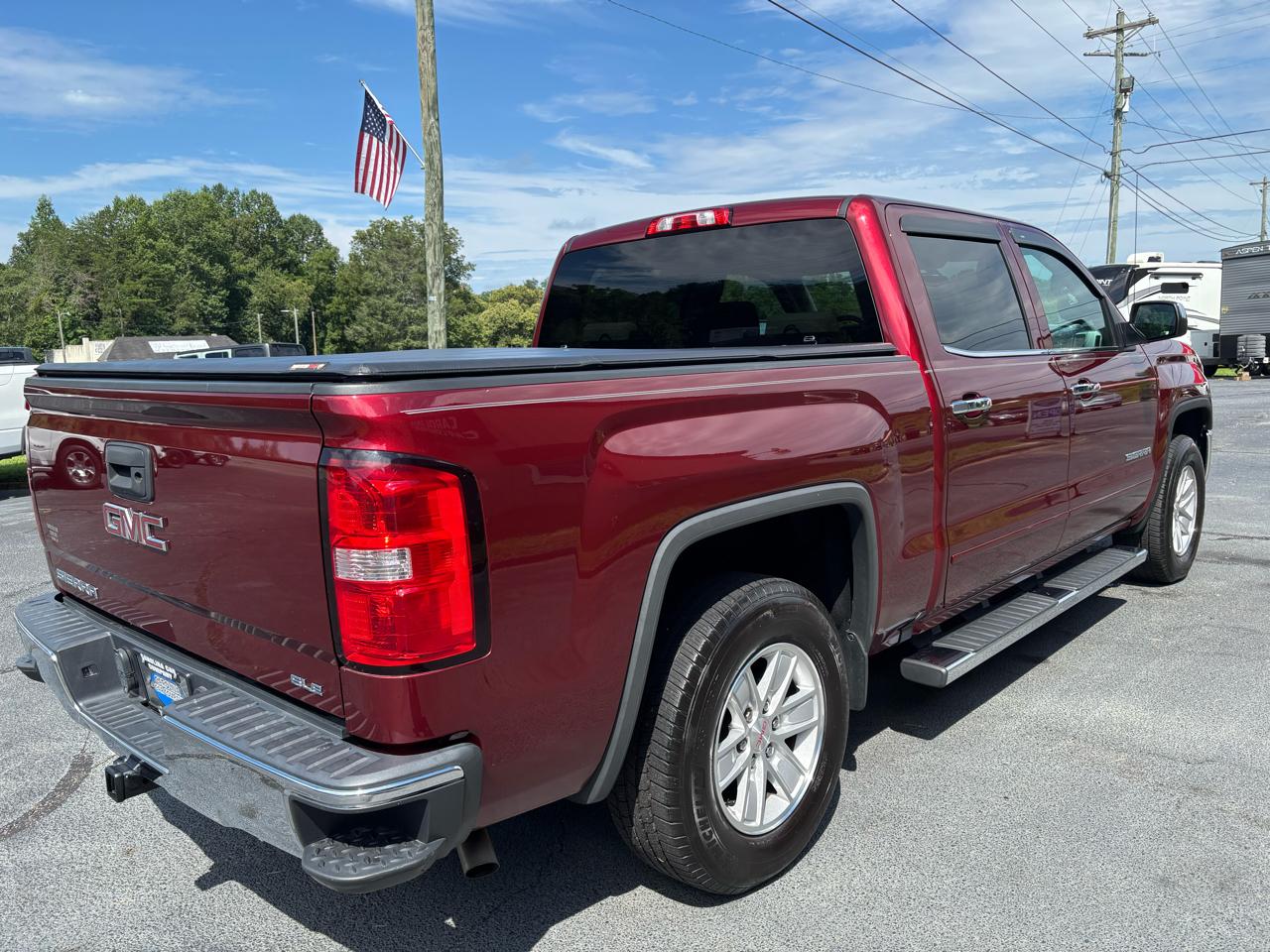 GMC Sierra 1500 SLE Crew Cab 2WD 2017