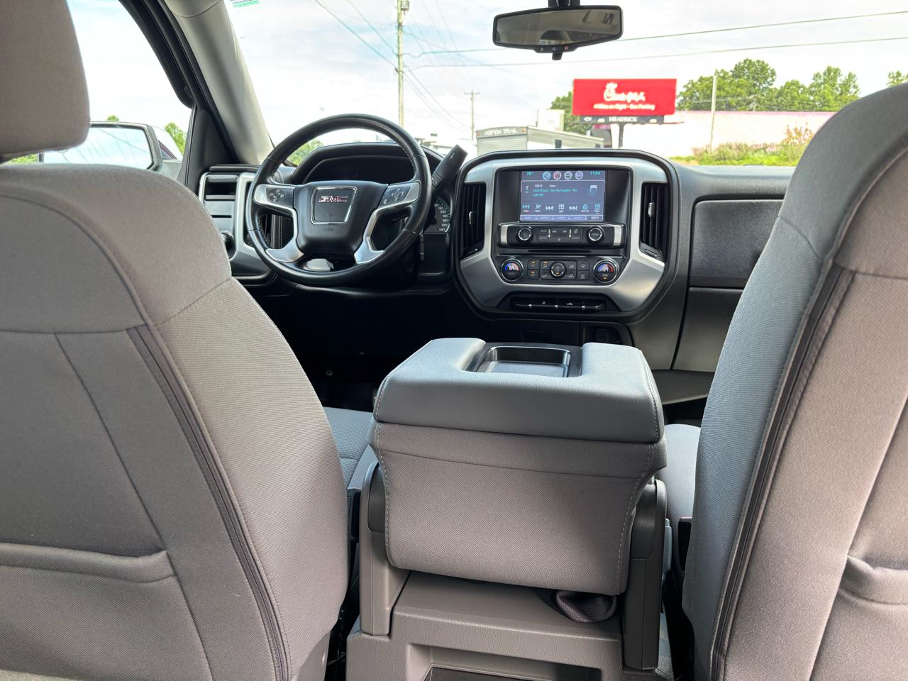 GMC Sierra 1500 SLE Crew Cab 2WD 2017