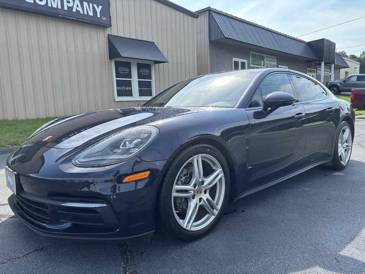 2018 Porsche Panamera 4