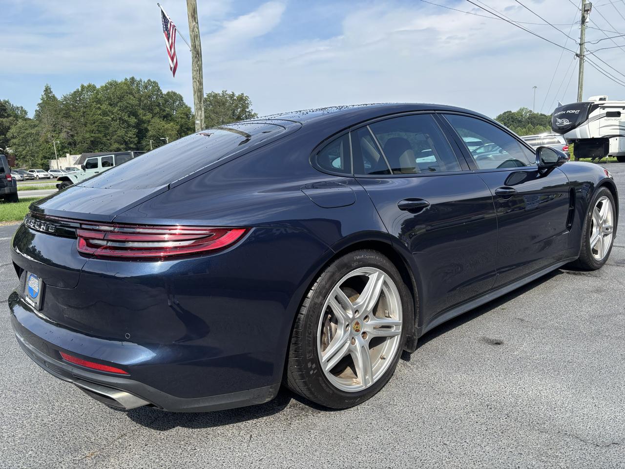 Porsche Panamera 4 2018