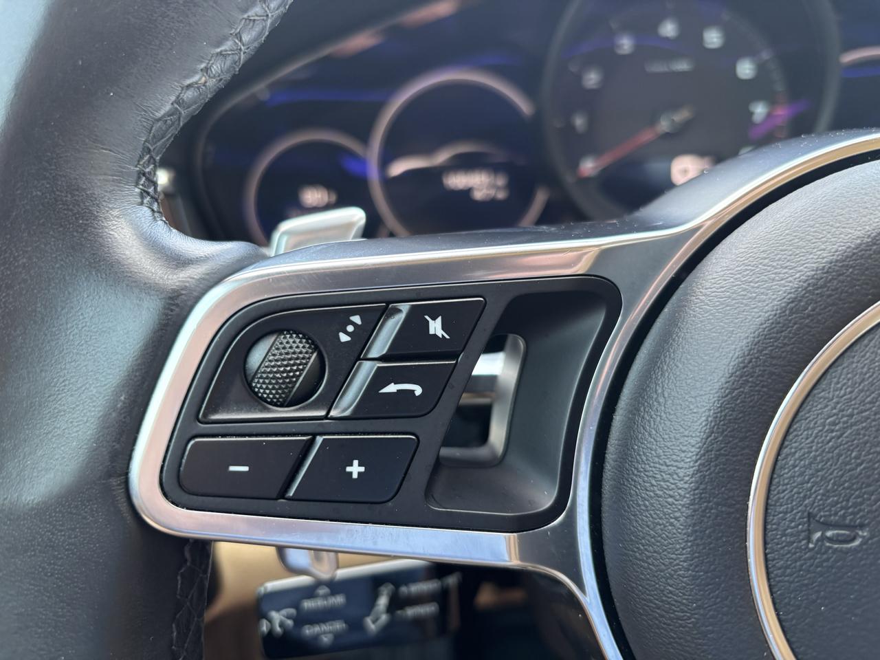 Porsche Panamera 4 2018