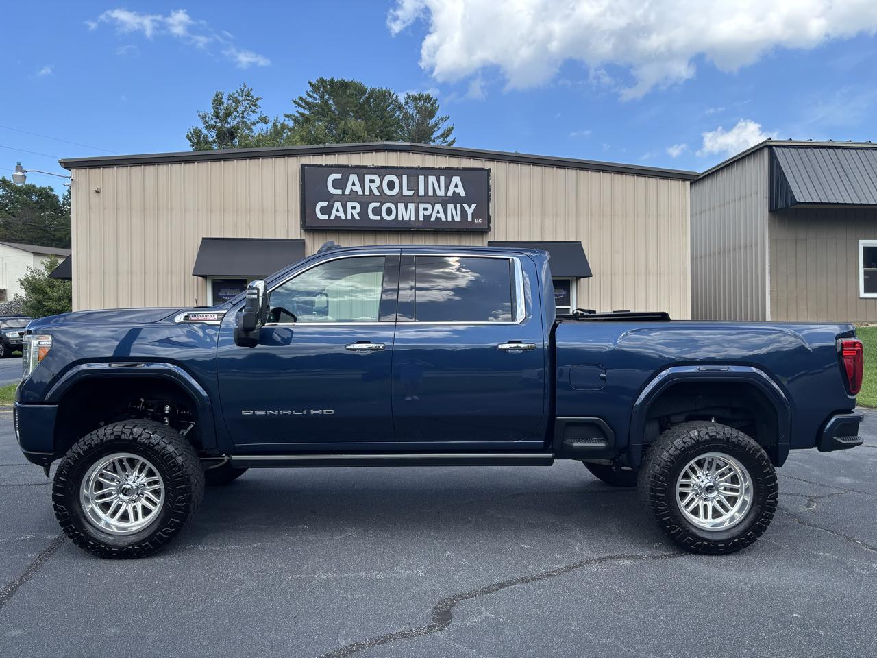 GMC Sierra 2500HD Denali Crew Cab 4WD 2022