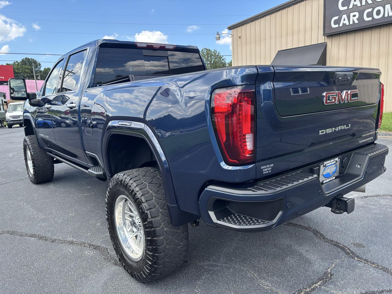GMC Sierra 2500HD Denali Crew Cab 4WD 2022