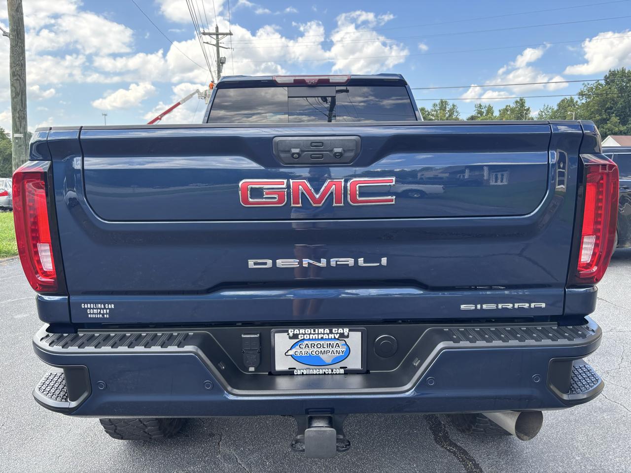 GMC Sierra 2500HD Denali Crew Cab 4WD 2022
