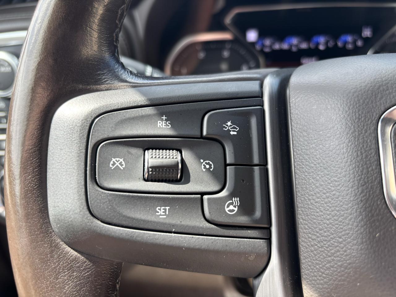 GMC Sierra 2500HD Denali Crew Cab 4WD 2022