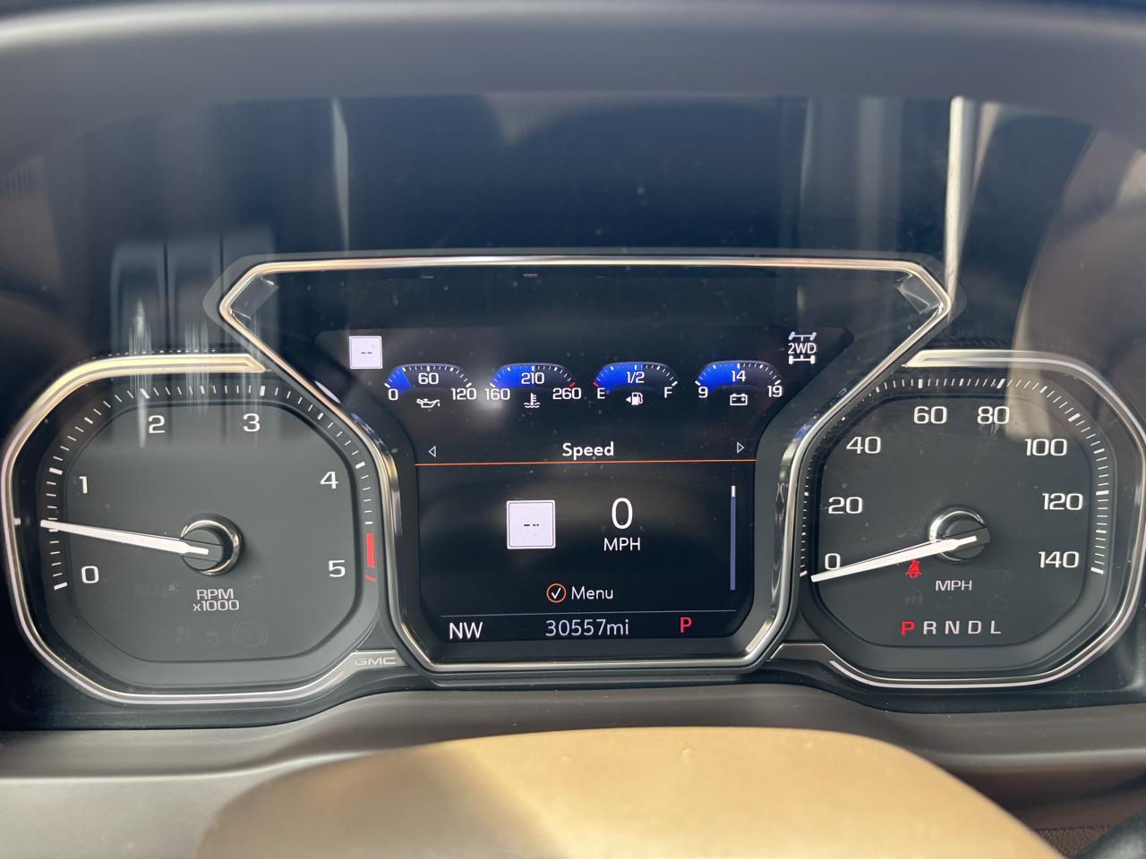 GMC Sierra 2500HD Denali Crew Cab 4WD 2022