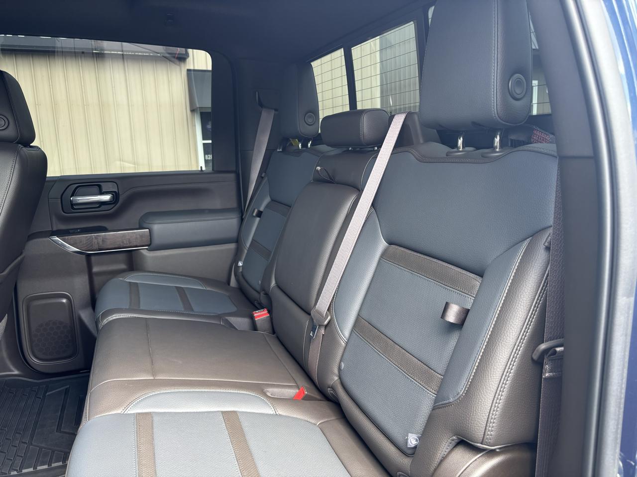 GMC Sierra 2500HD Denali Crew Cab 4WD 2022