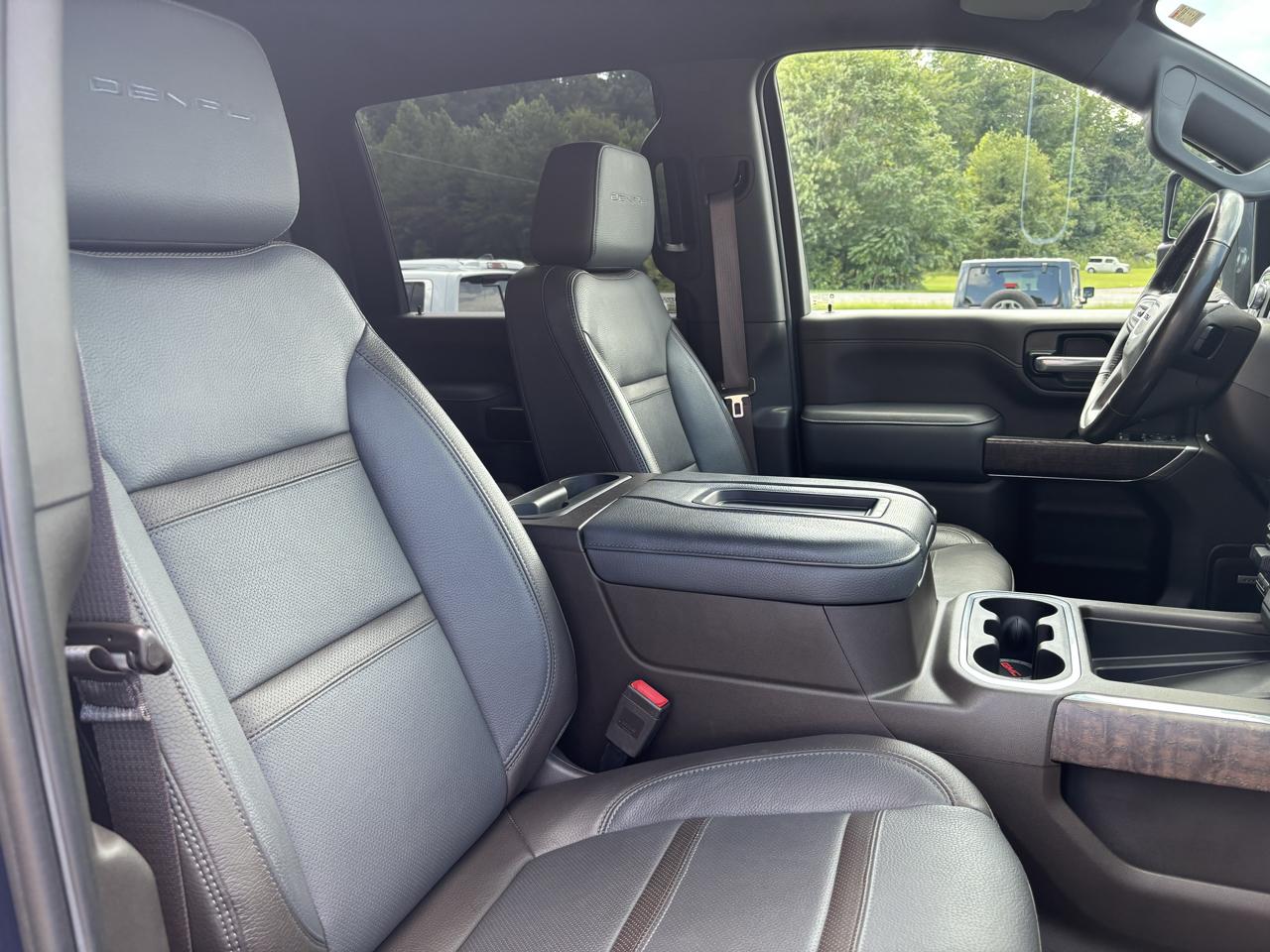 GMC Sierra 2500HD Denali Crew Cab 4WD 2022