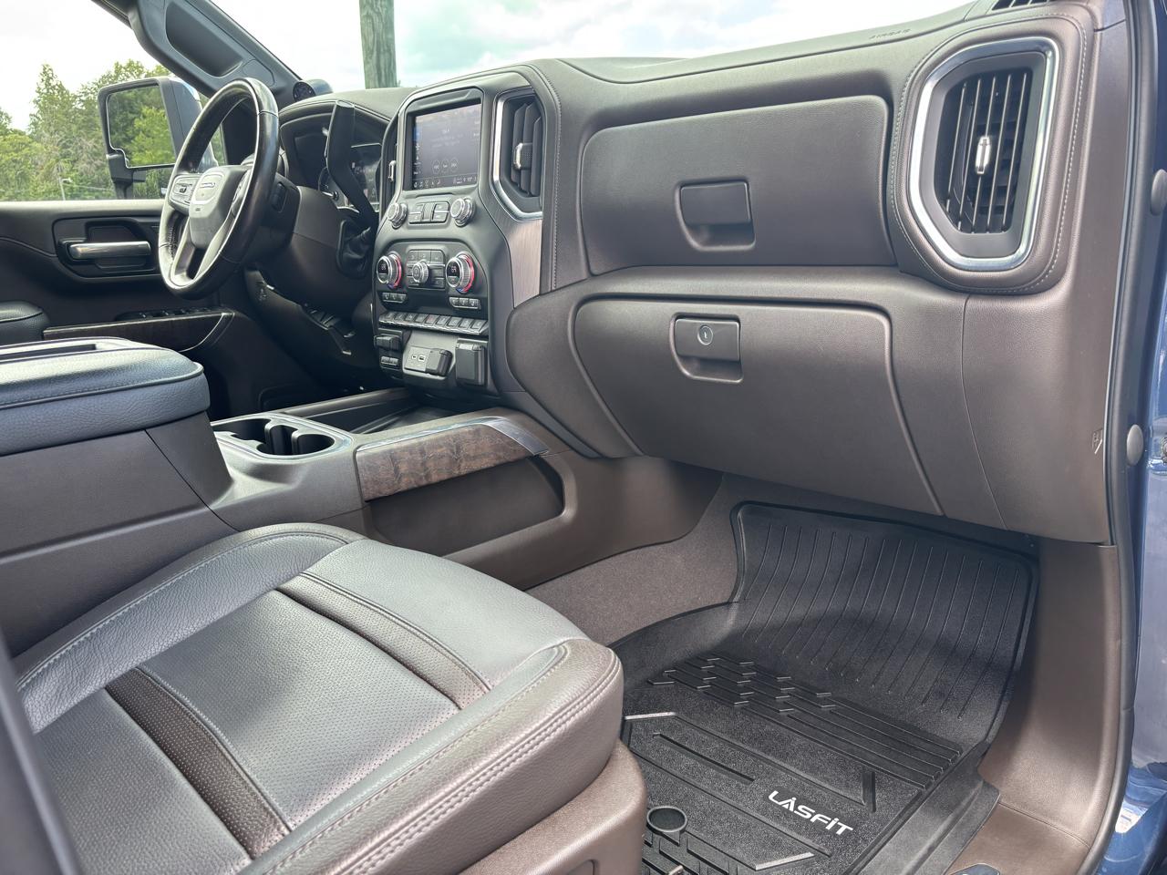 GMC Sierra 2500HD Denali Crew Cab 4WD 2022