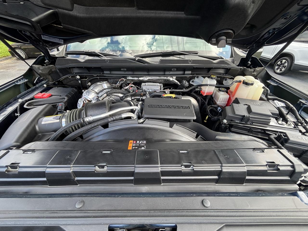 GMC Sierra 2500HD Denali Crew Cab 4WD 2022
