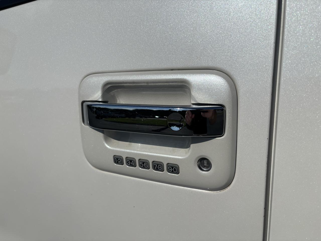 Ford F-150 Lariat SuperCrew 6.5-ft. Bed 4WD 2012