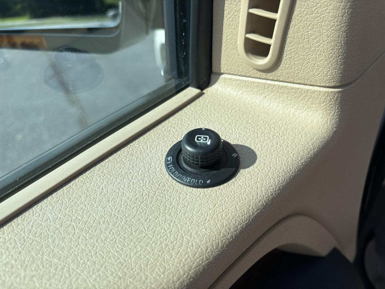 Ford F-150 Lariat SuperCrew 6.5-ft. Bed 4WD 2012