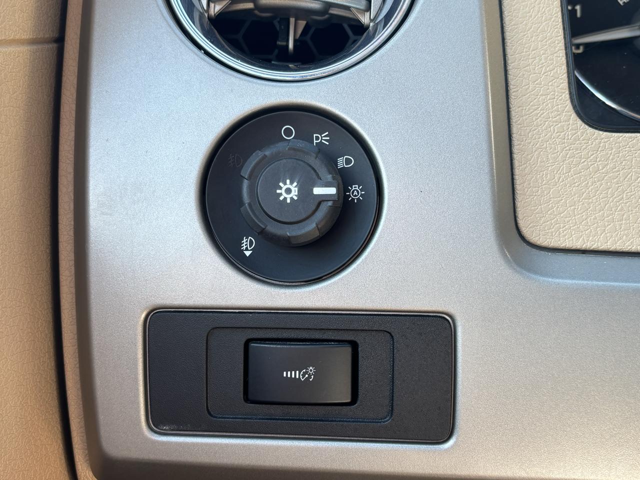 Ford F-150 Lariat SuperCrew 6.5-ft. Bed 4WD 2012