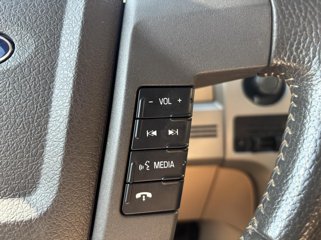 Ford F-150 Lariat SuperCrew 6.5-ft. Bed 4WD 2012