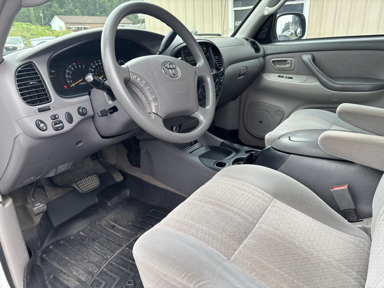 Toyota Tundra SR5 Double Cab 4WD 2004