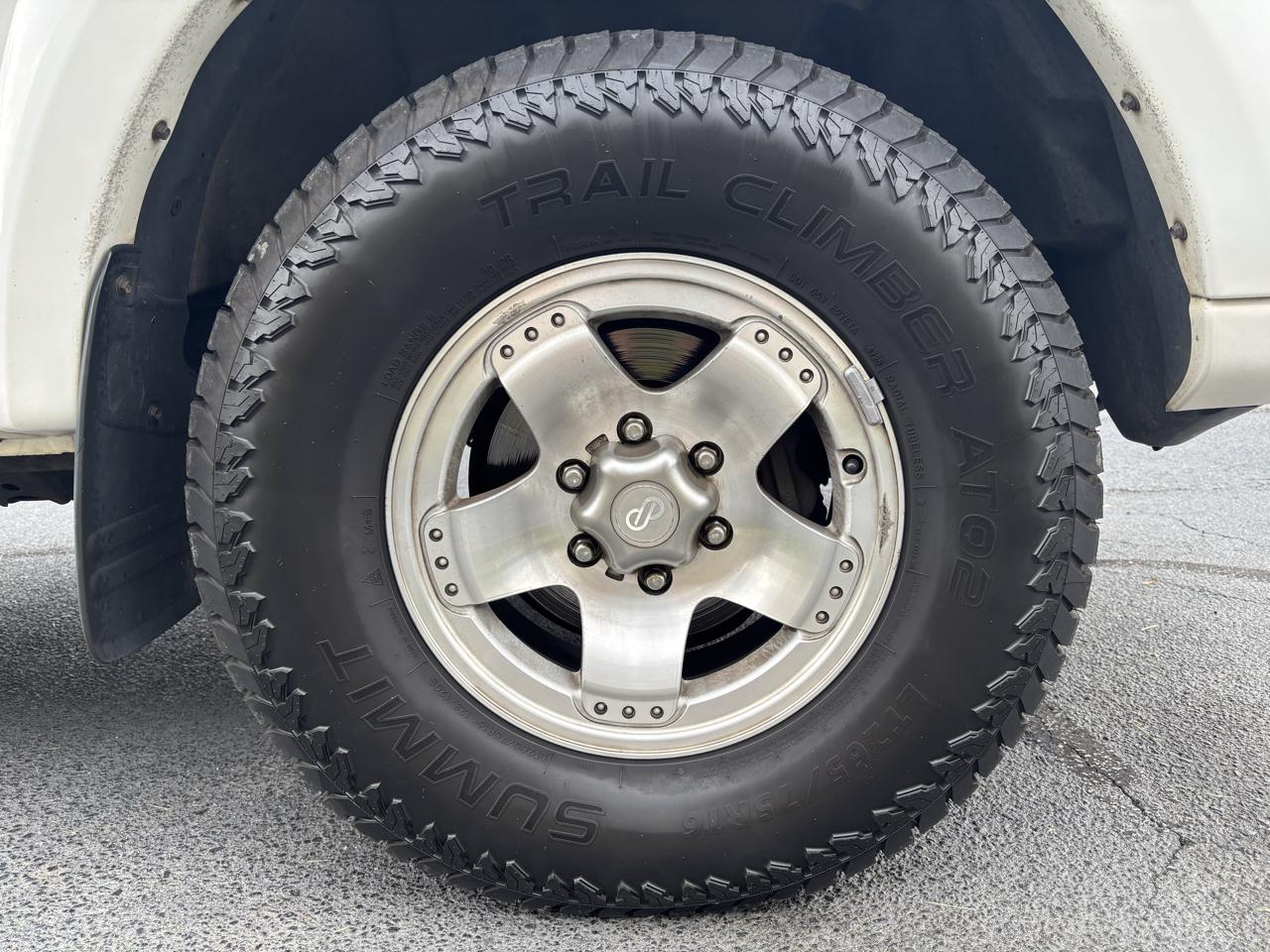 Toyota Tundra SR5 Double Cab 4WD 2004
