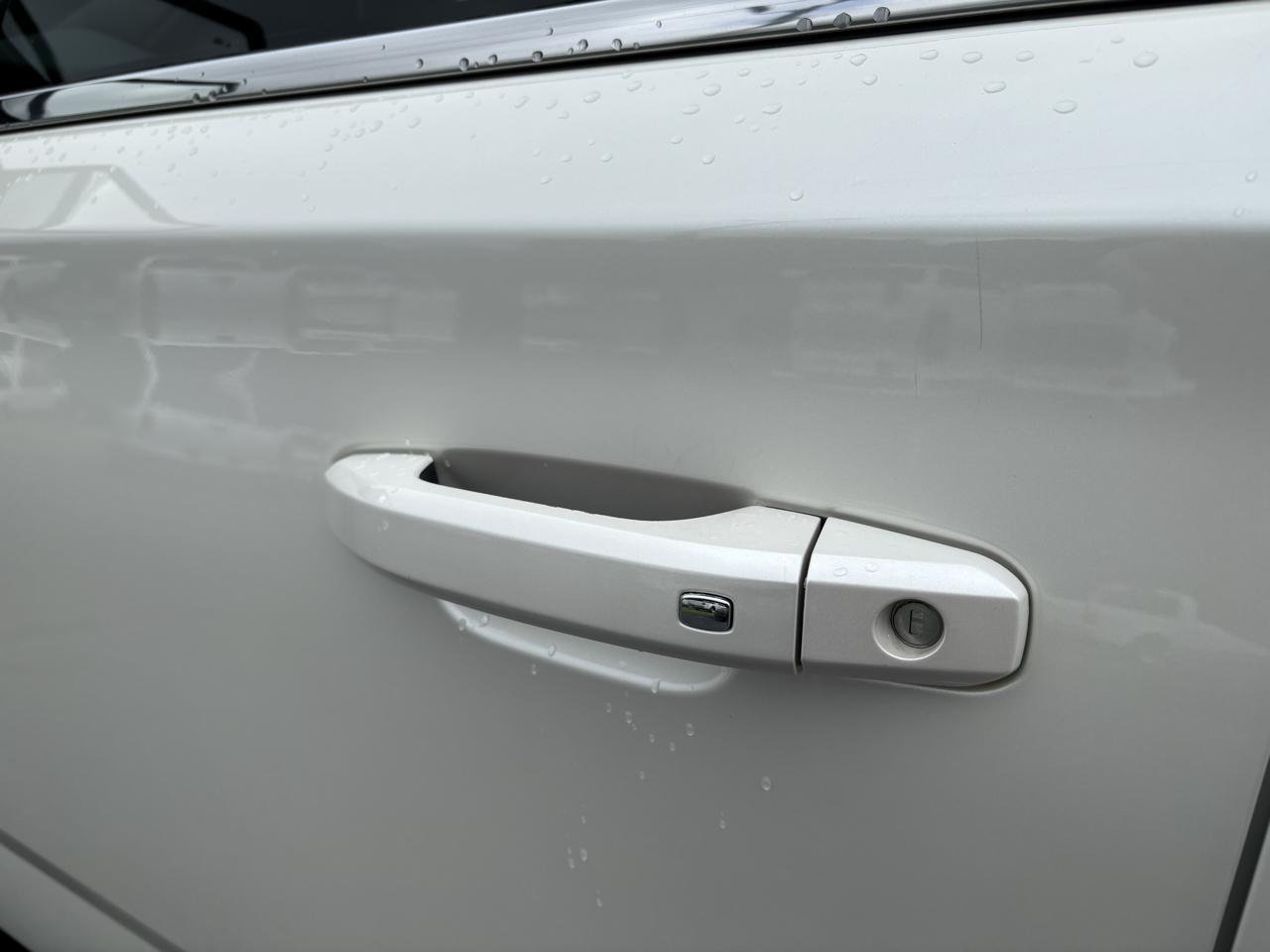 GMC Yukon SLT 2WD 2015