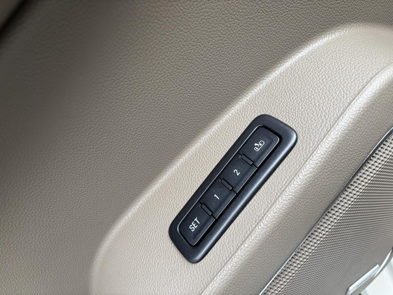GMC Yukon SLT 2WD 2015