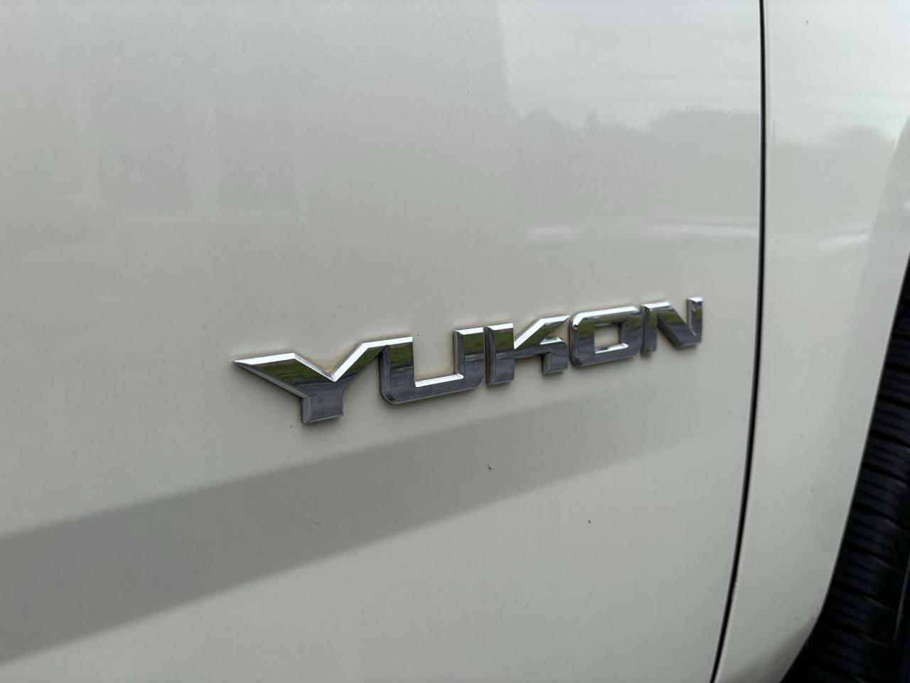 GMC Yukon SLT 2WD 2015