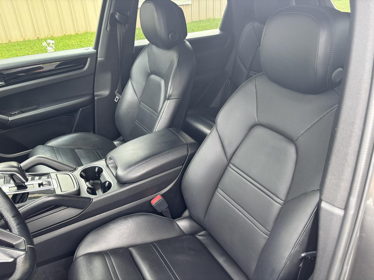 Porsche Cayenne Base 2019