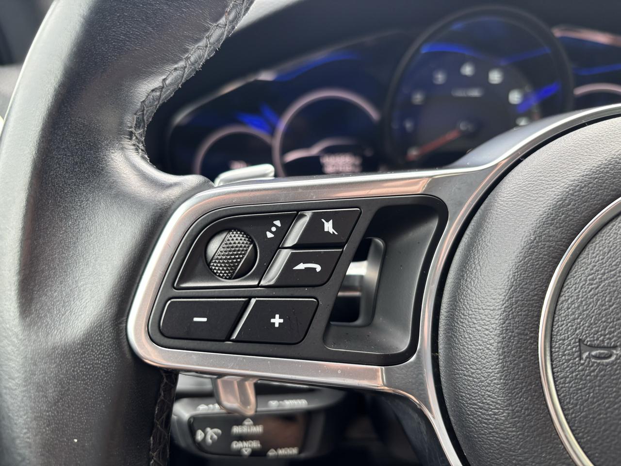 Porsche Cayenne Base 2019