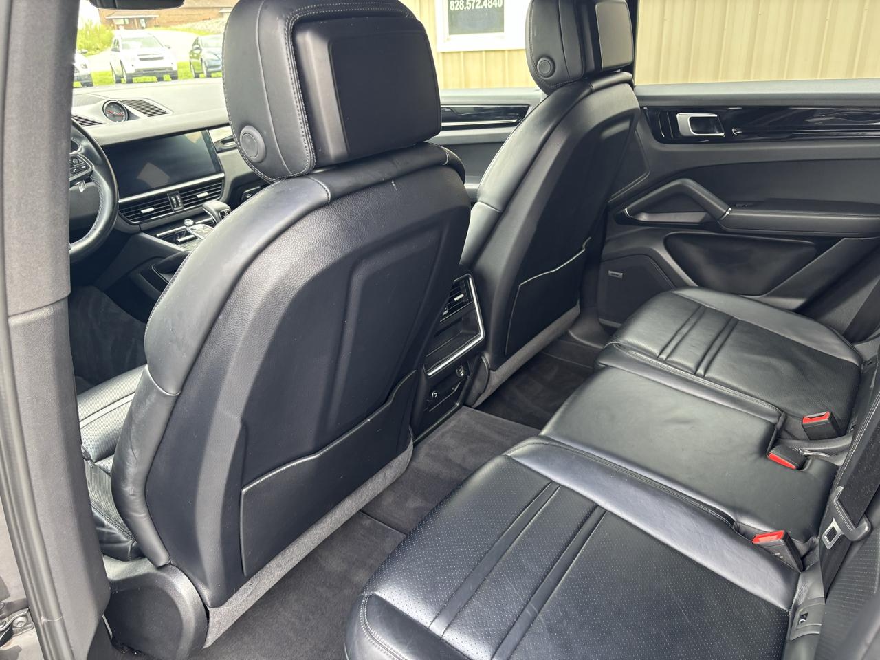 Porsche Cayenne Base 2019