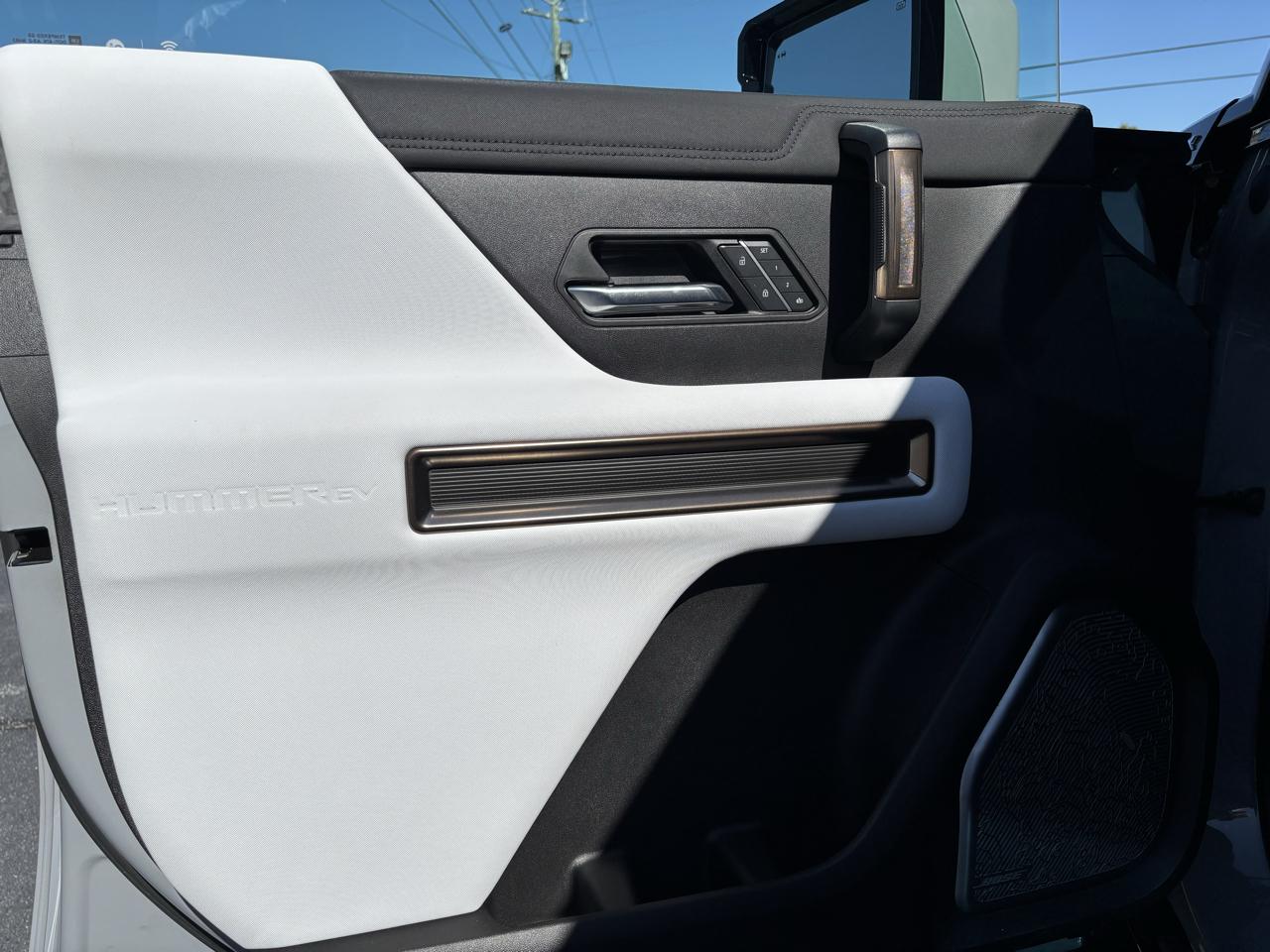 GMC HUMMER EV SUV 3X 2025
