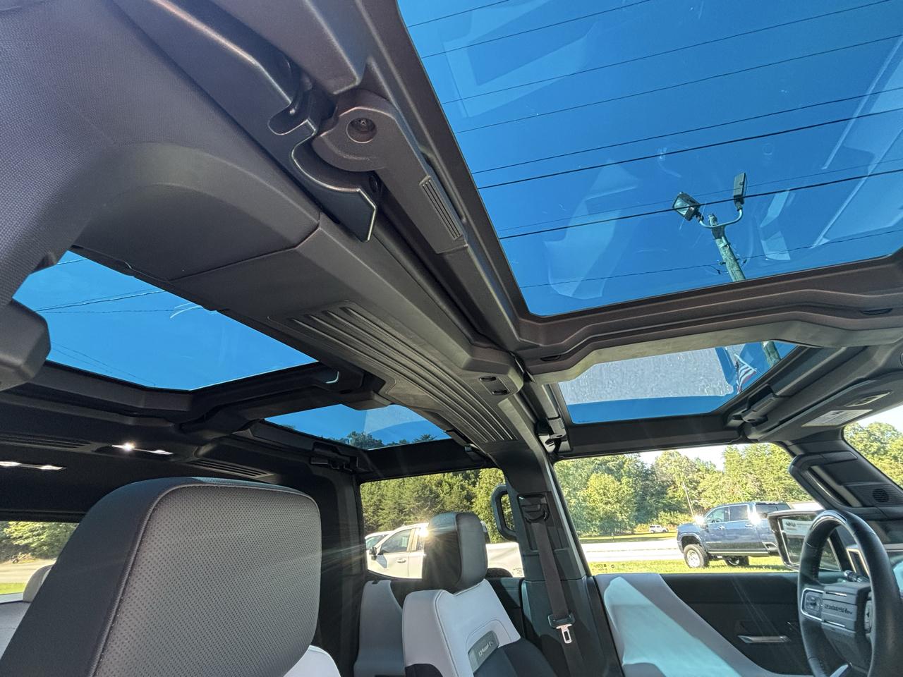 GMC HUMMER EV SUV 3X 2025