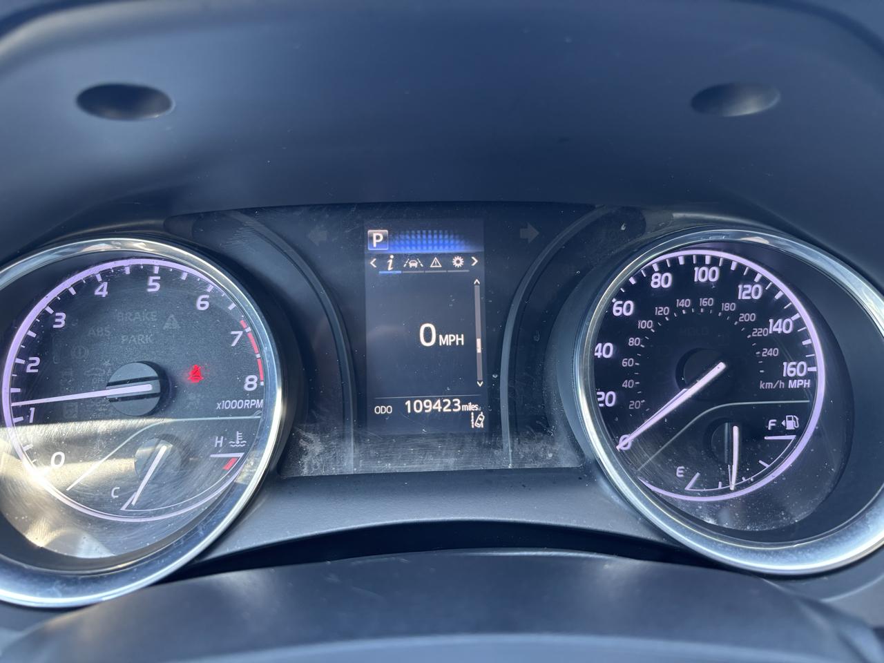 Toyota Camry SE 2020