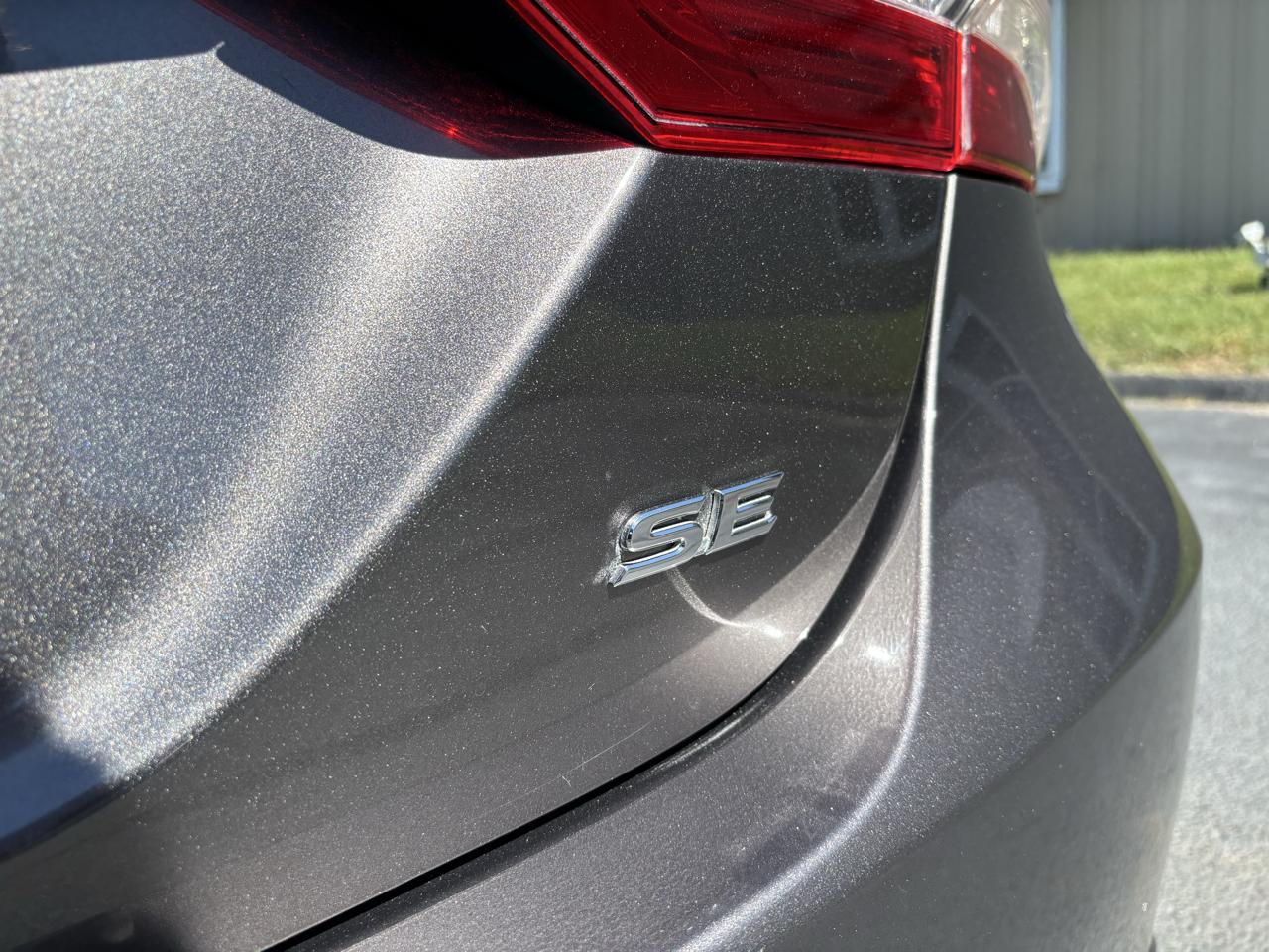 Toyota Camry SE 2020