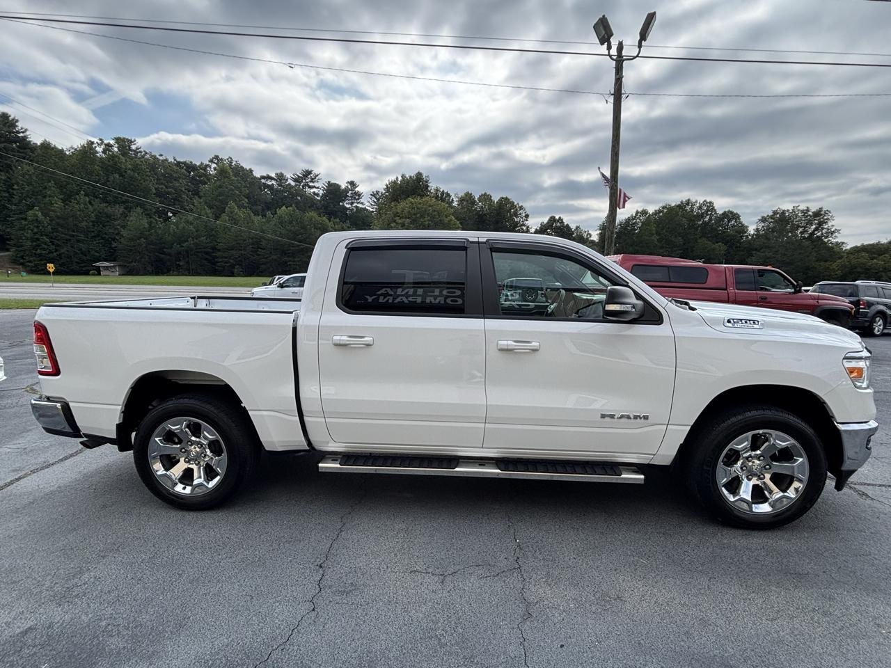 RAM 1500 Big Horn Crew Cab SWB 4WD 2022