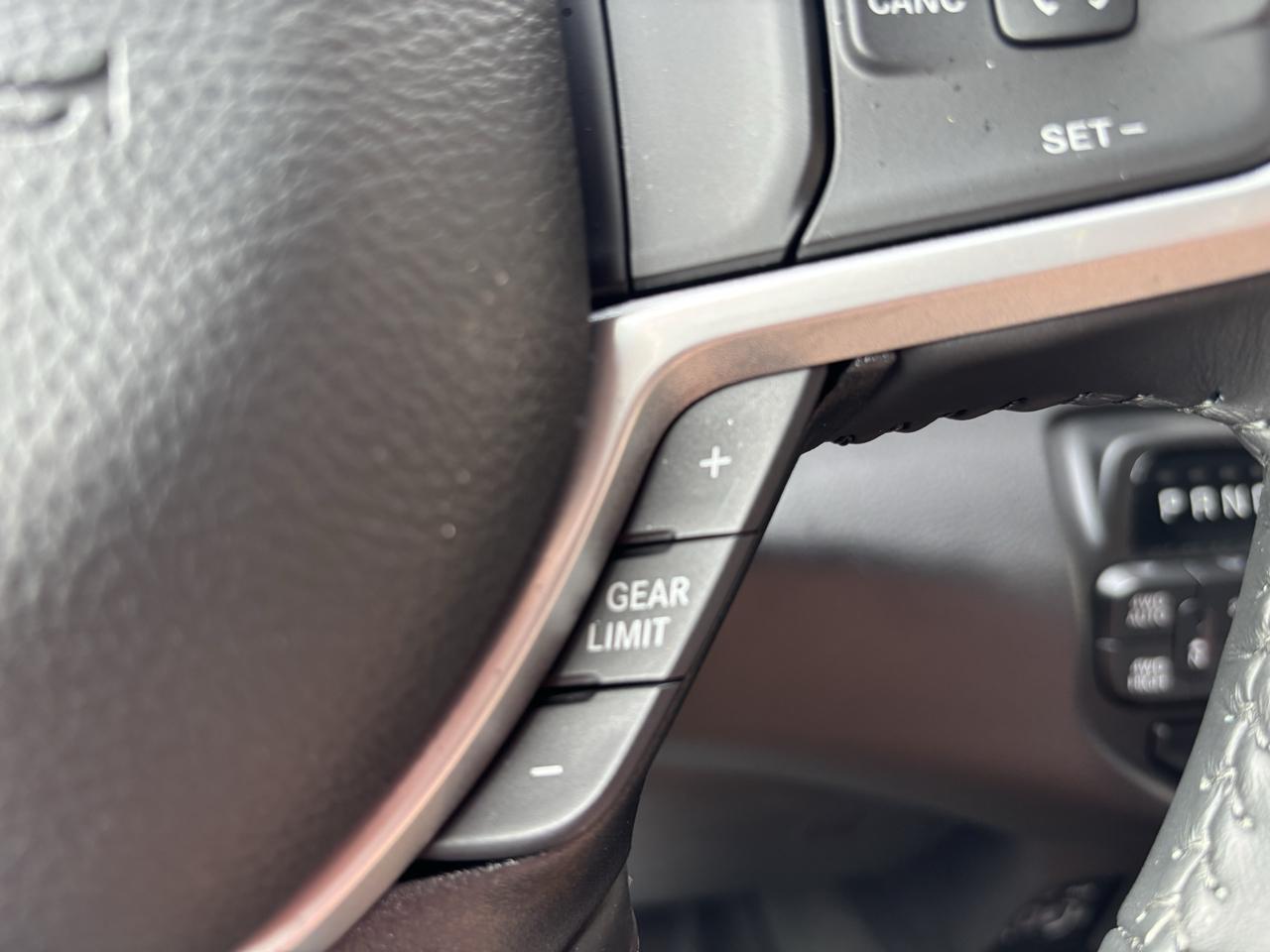 RAM 1500 Big Horn Crew Cab SWB 4WD 2022