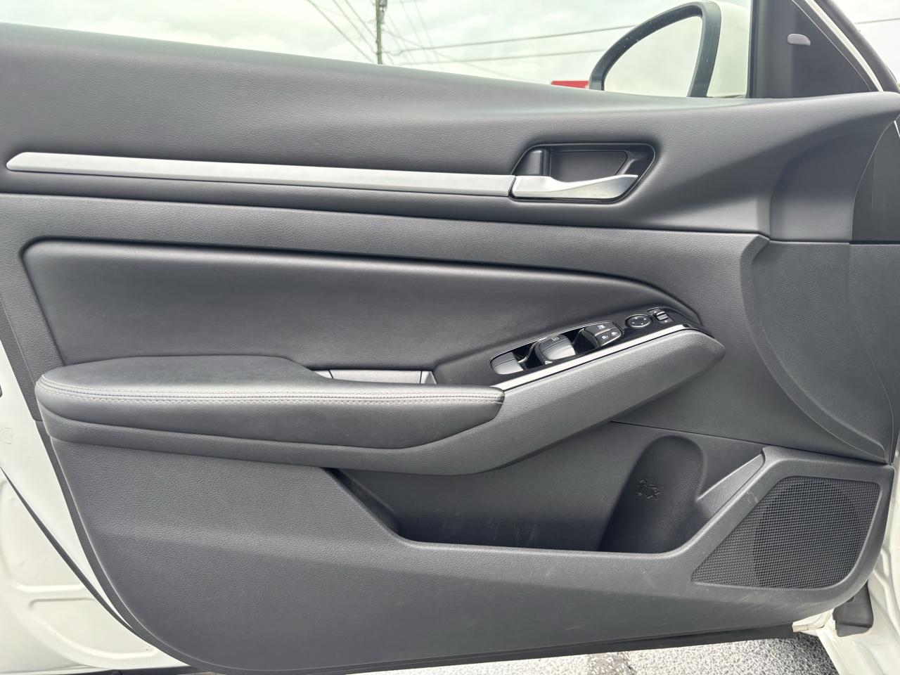 Nissan Altima 2.5 SV 2023