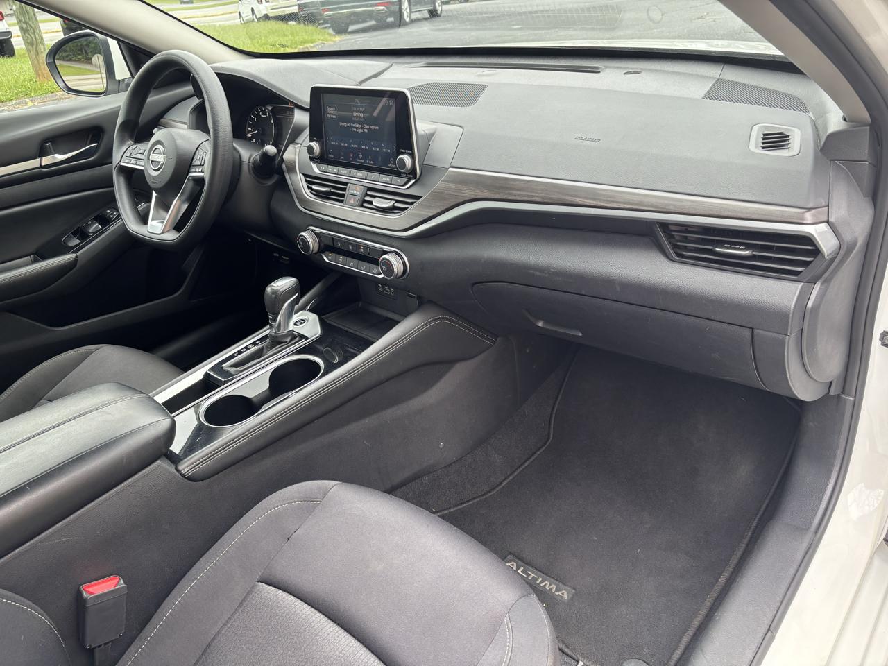 Nissan Altima 2.5 SV 2023