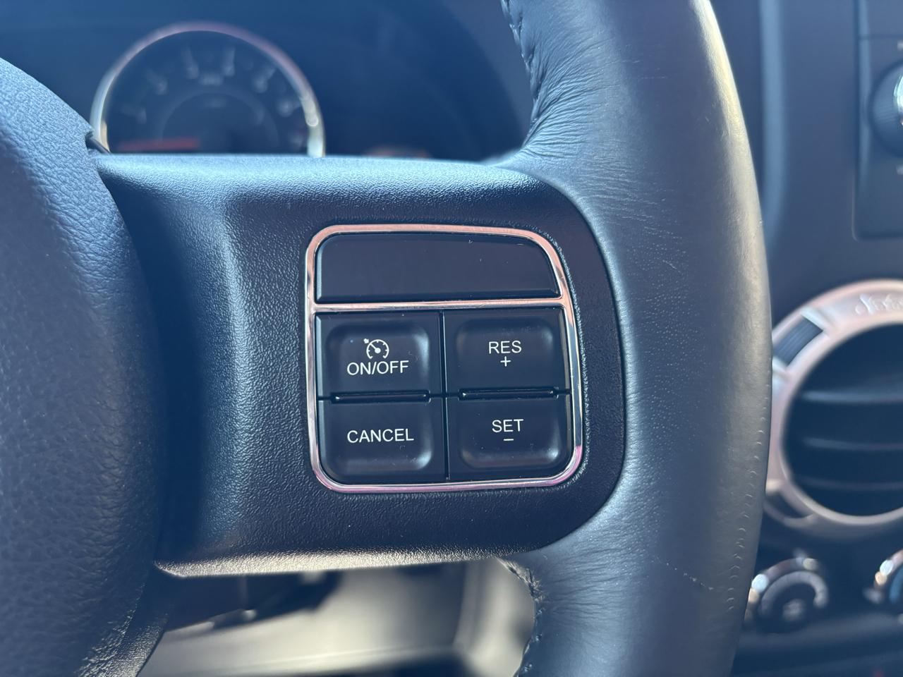 Jeep Wrangler Unlimited Sahara 4WD 2014