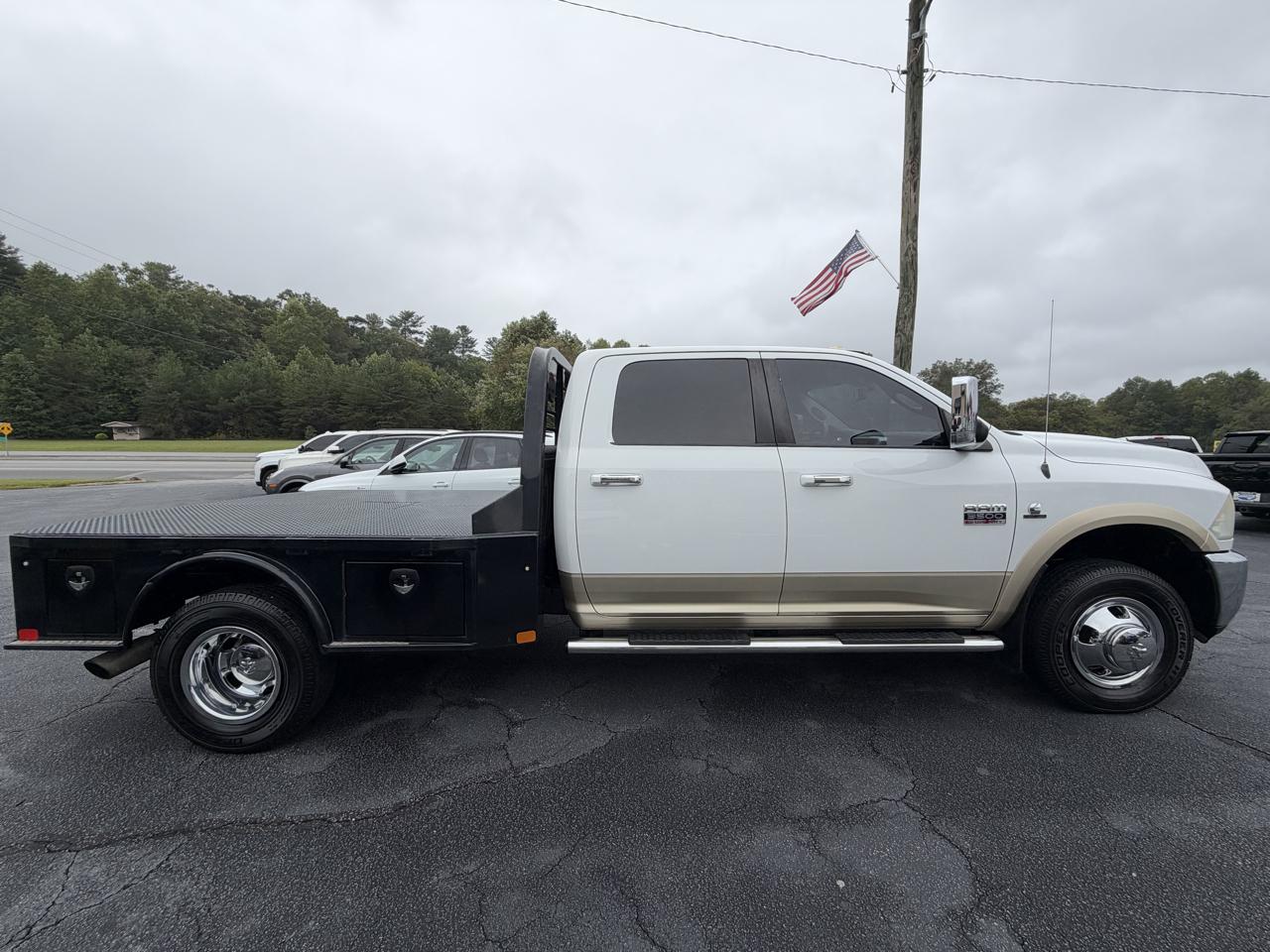 RAM 3500 Laramie Crew Cab 4WD 2011