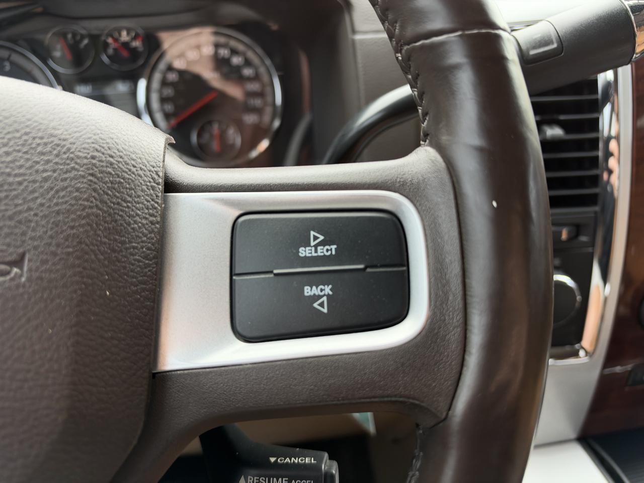 RAM 3500 Laramie Crew Cab 4WD 2011