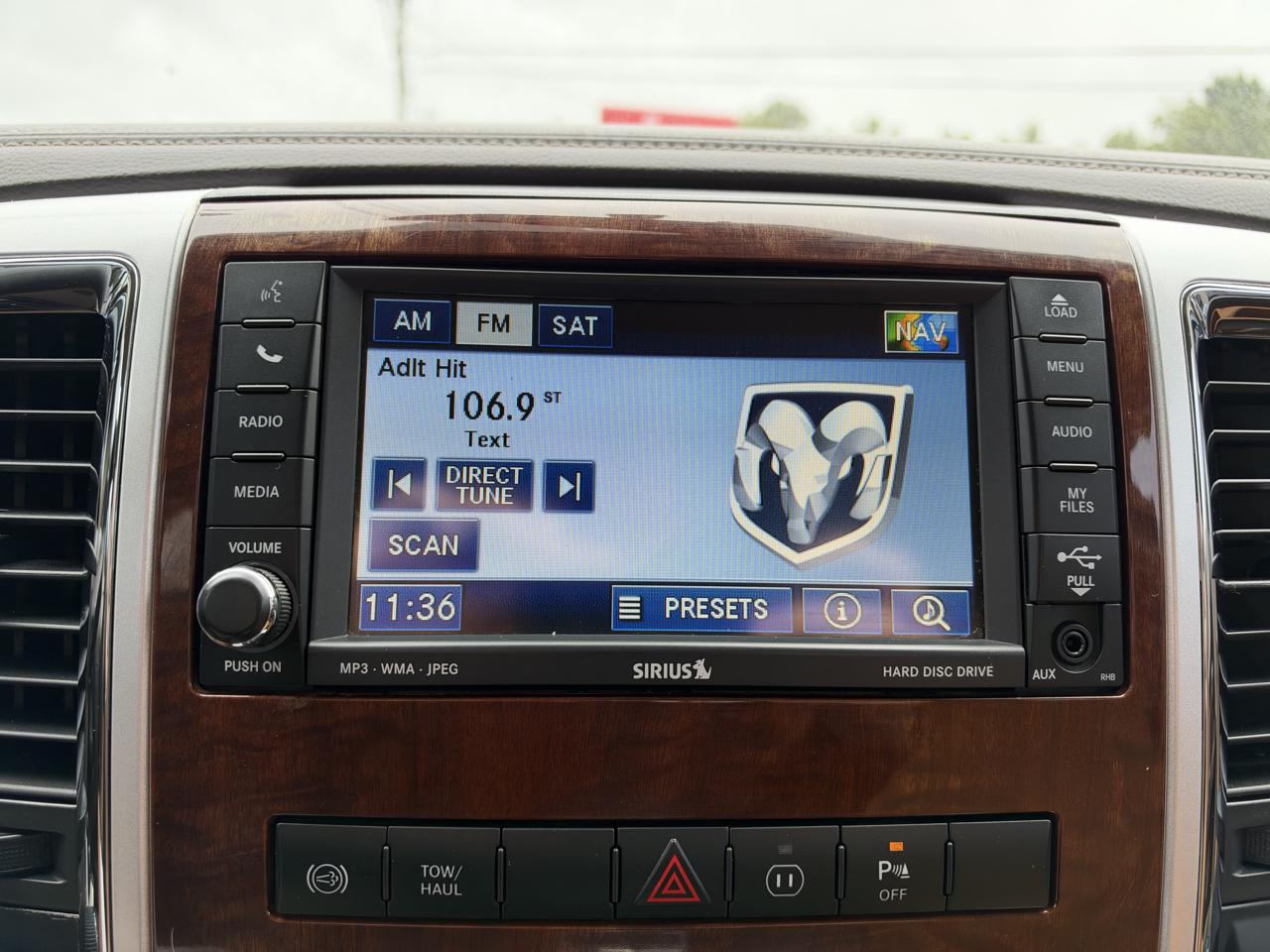 RAM 3500 Laramie Crew Cab 4WD 2011