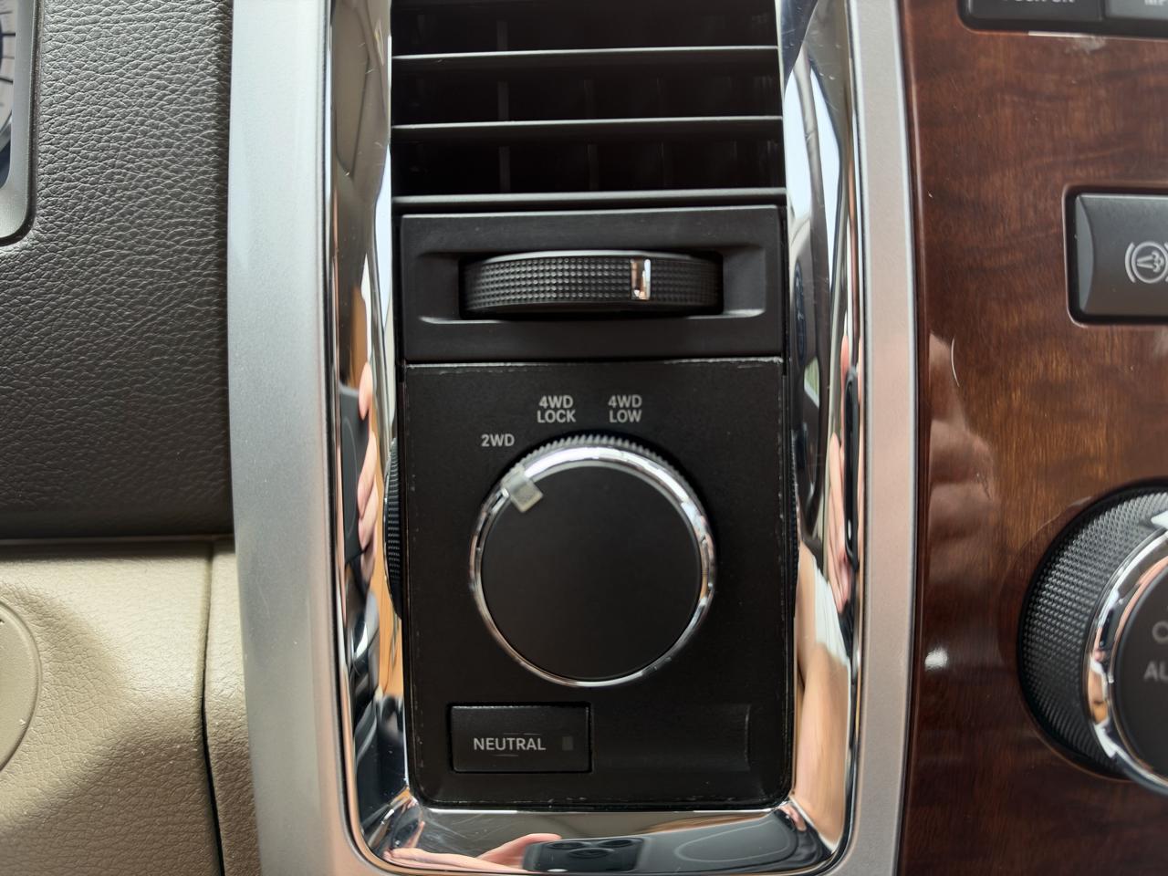 RAM 3500 Laramie Crew Cab 4WD 2011