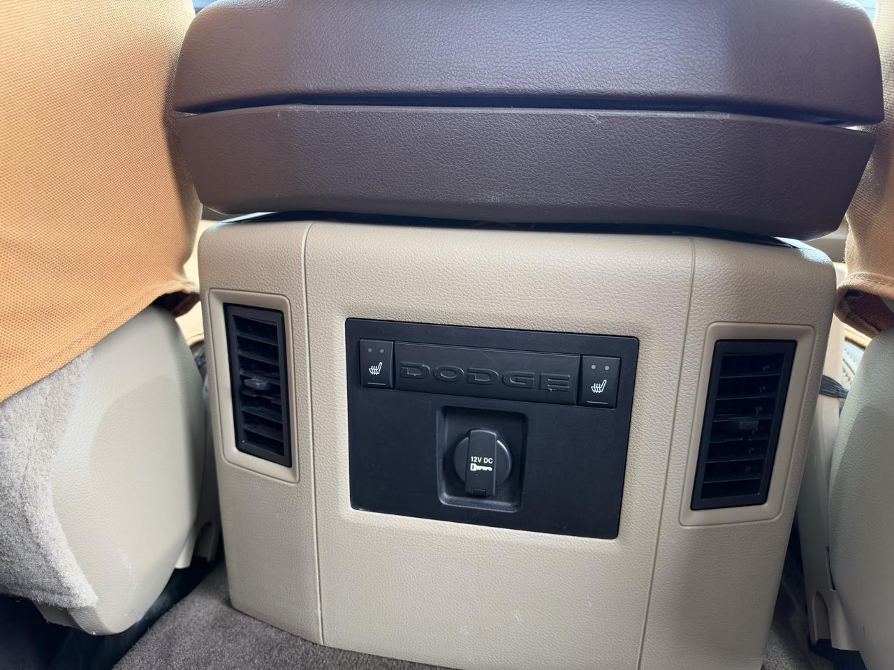 RAM 3500 Laramie Crew Cab 4WD 2011