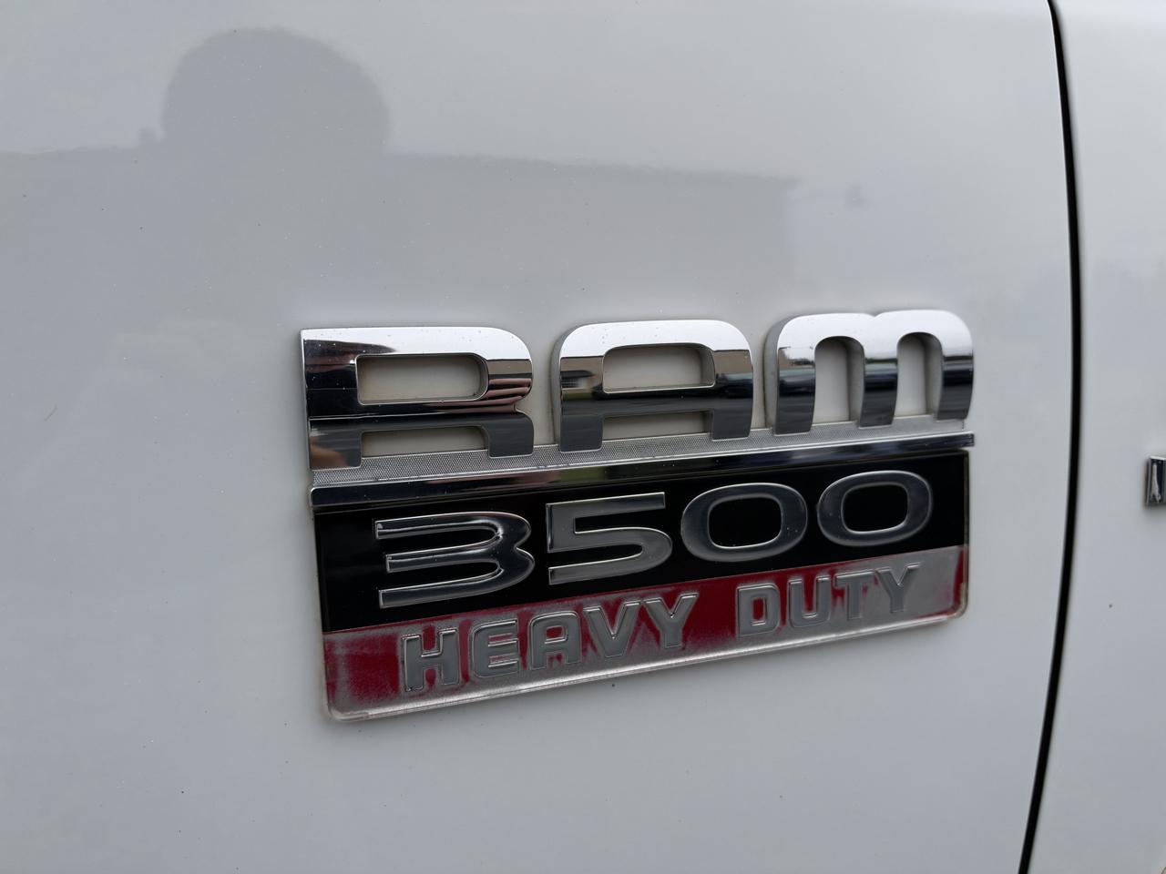 RAM 3500 Laramie Crew Cab 4WD 2011