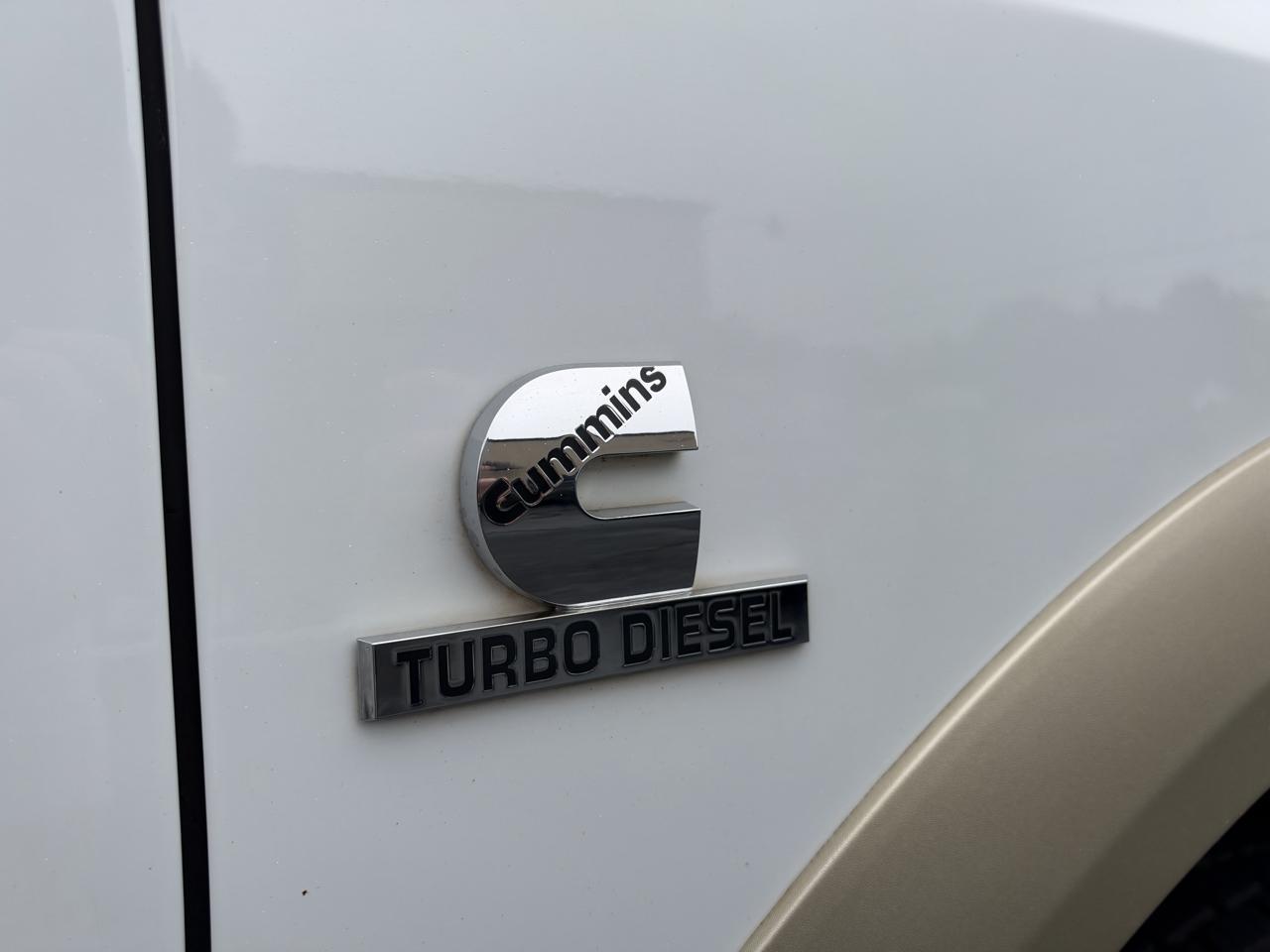 RAM 3500 Laramie Crew Cab 4WD 2011