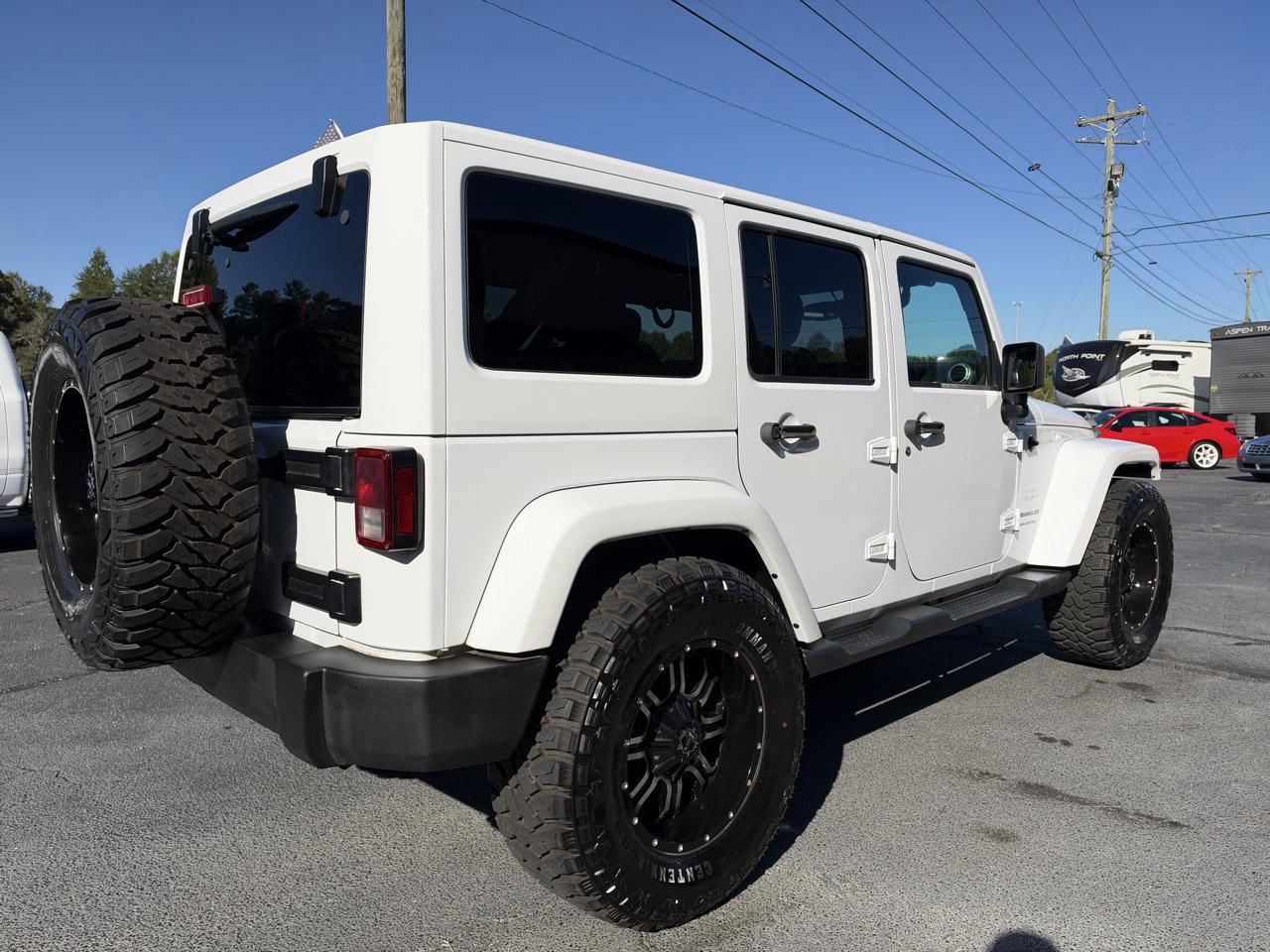Jeep Wrangler Unlimited Sahara 4WD 2017