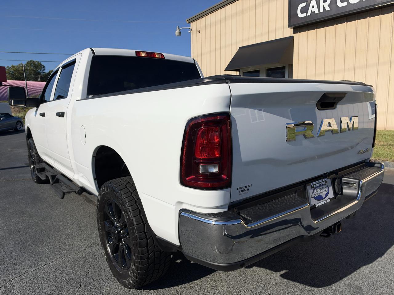 RAM 2500 Tradesman Crew Cab 4WD 2026