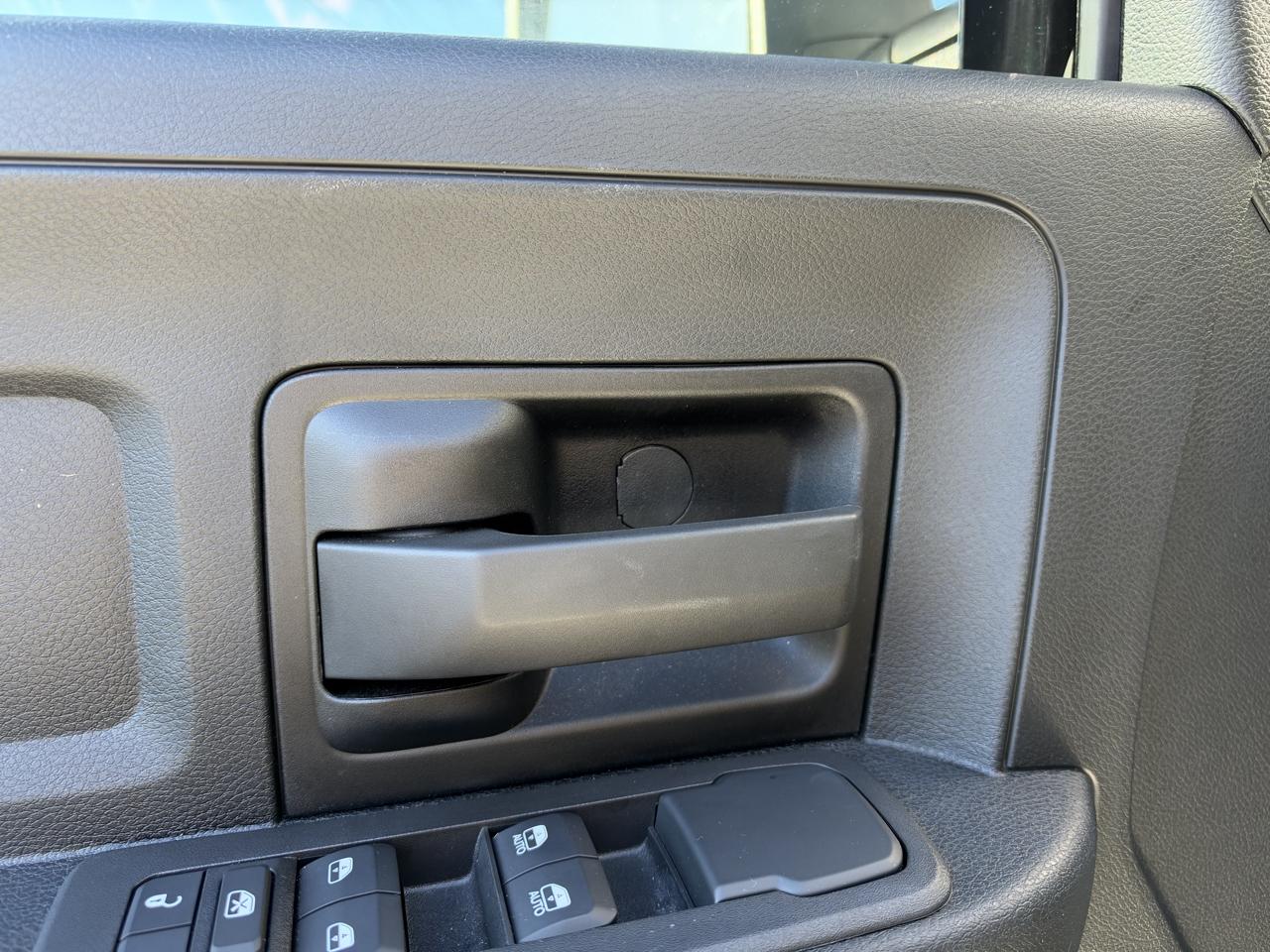 RAM 2500 Tradesman Crew Cab 4WD 2026